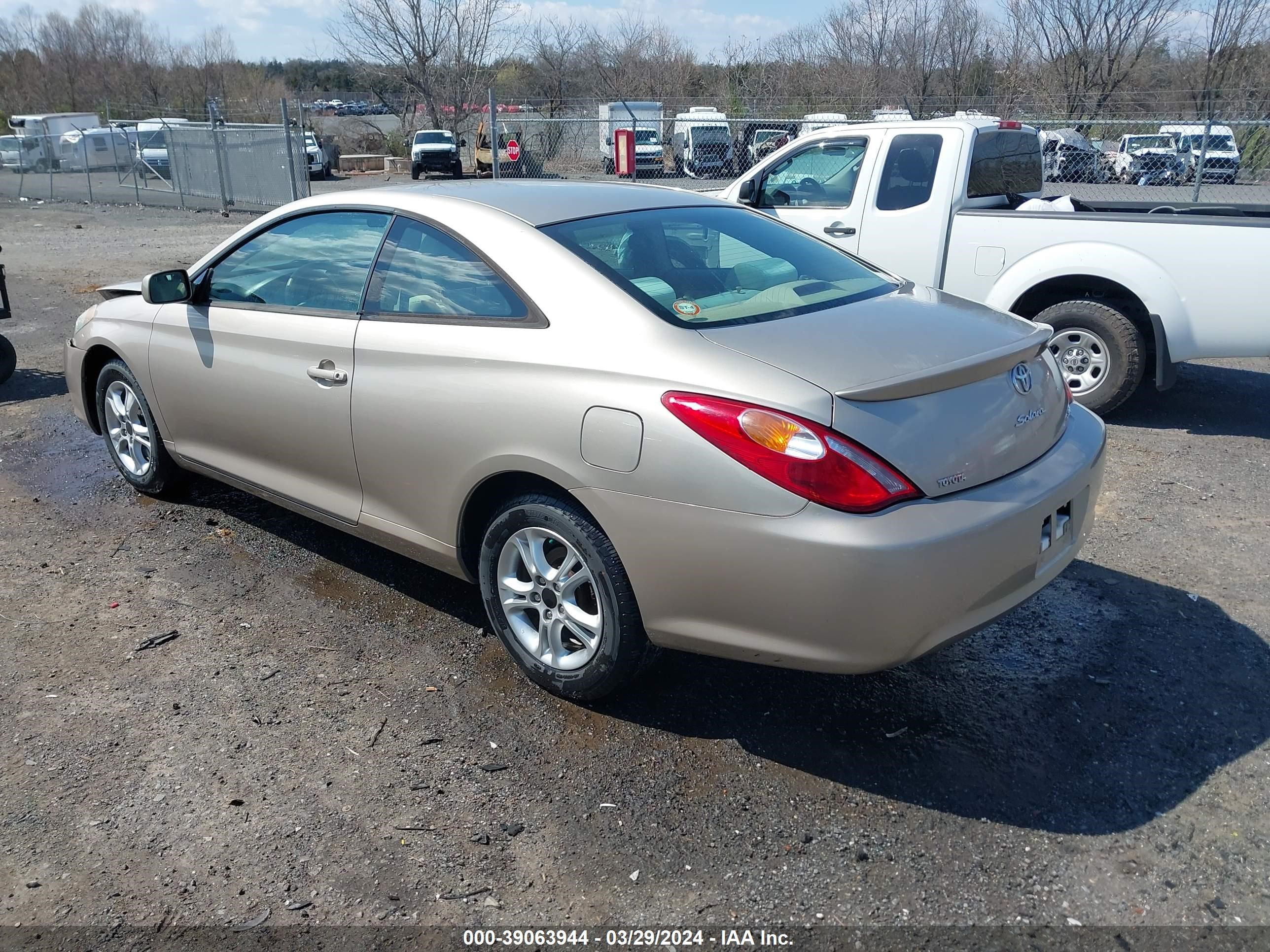 Photo 2 VIN: 4T1CE38P84U853368 - TOYOTA CAMRY SOLARA 