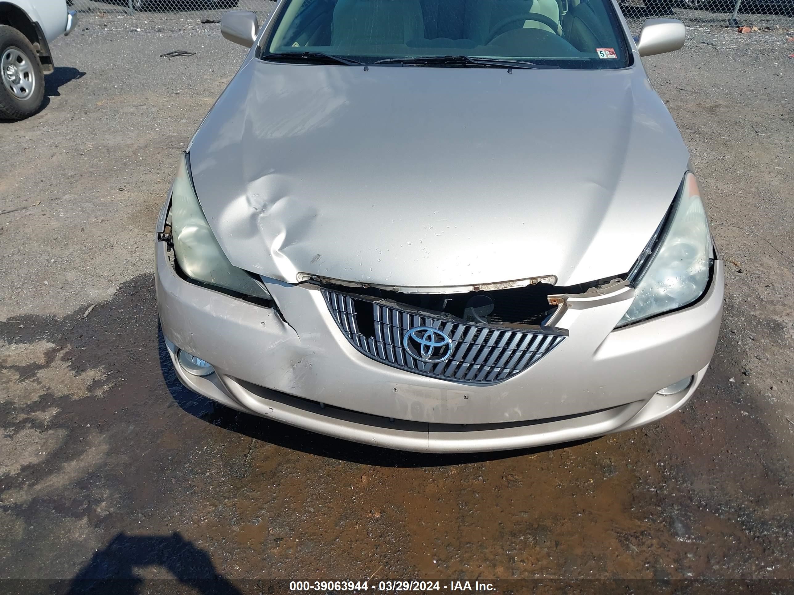 Photo 5 VIN: 4T1CE38P84U853368 - TOYOTA CAMRY SOLARA 