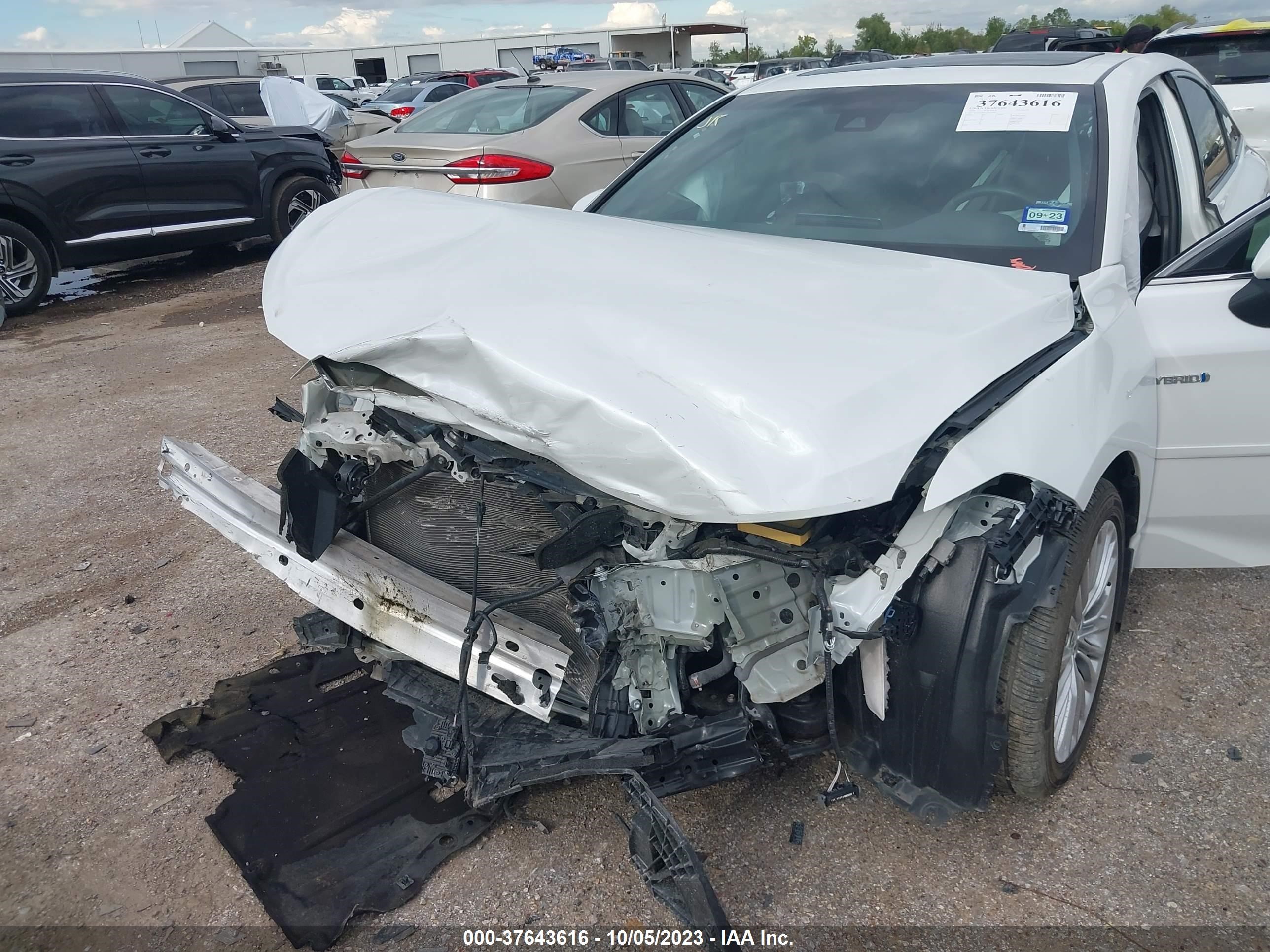 Photo 5 VIN: 4T1D21FB2LU017496 - TOYOTA AVALON 