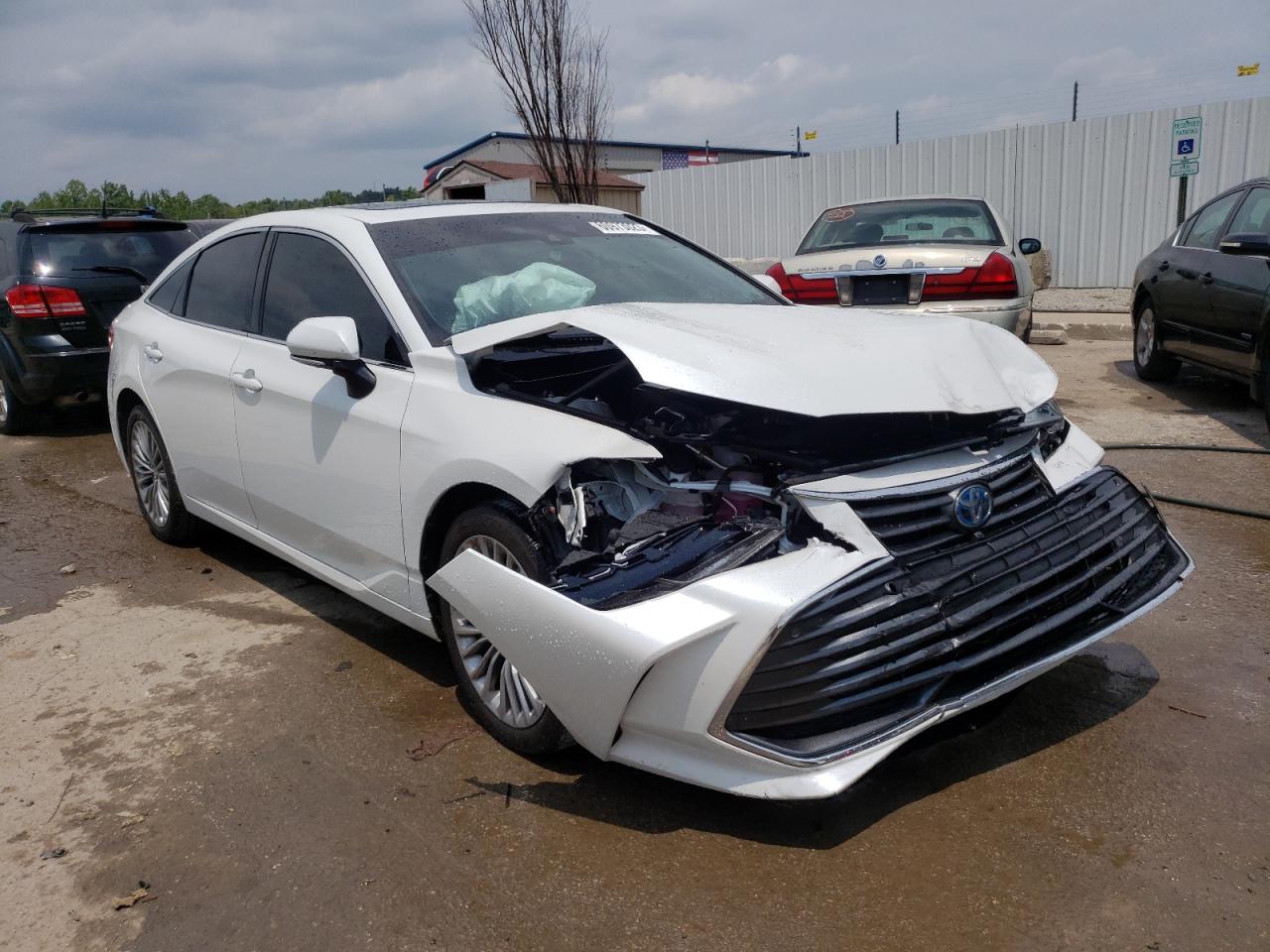 Photo 3 VIN: 4T1DA1AB9NU011840 - TOYOTA AVALON 