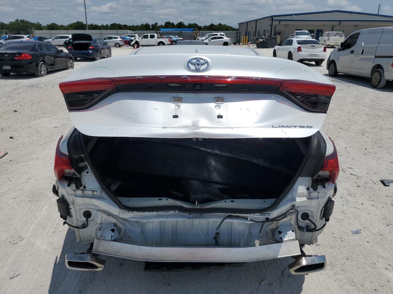 Photo 5 VIN: 4T1DZ1FB8MU071074 - TOYOTA AVALON 