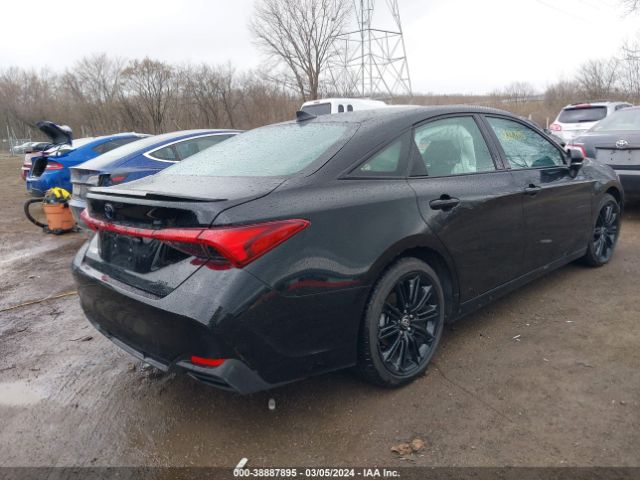 Photo 3 VIN: 4T1EA1AB1NU015580 - TOYOTA AVALON 