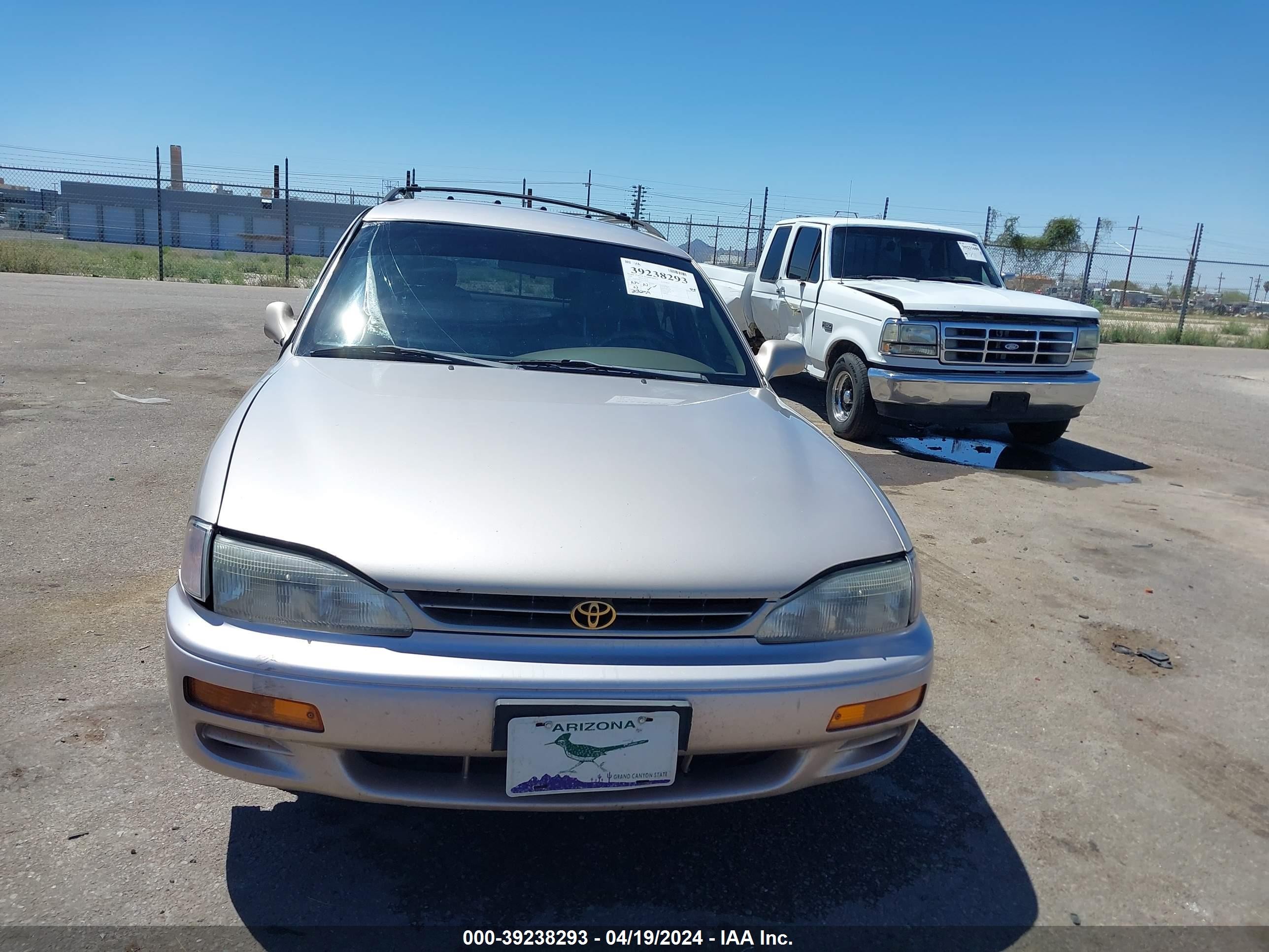 Photo 11 VIN: 4T1EF12K2TU129598 - TOYOTA CAMRY 