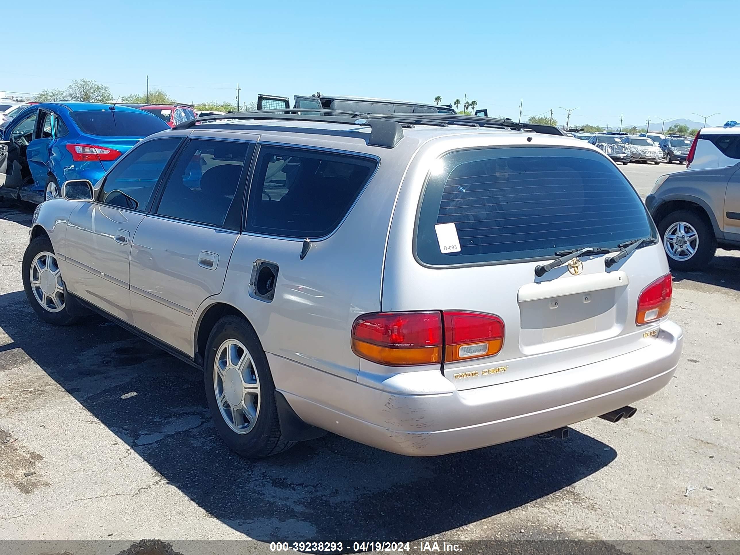 Photo 2 VIN: 4T1EF12K2TU129598 - TOYOTA CAMRY 