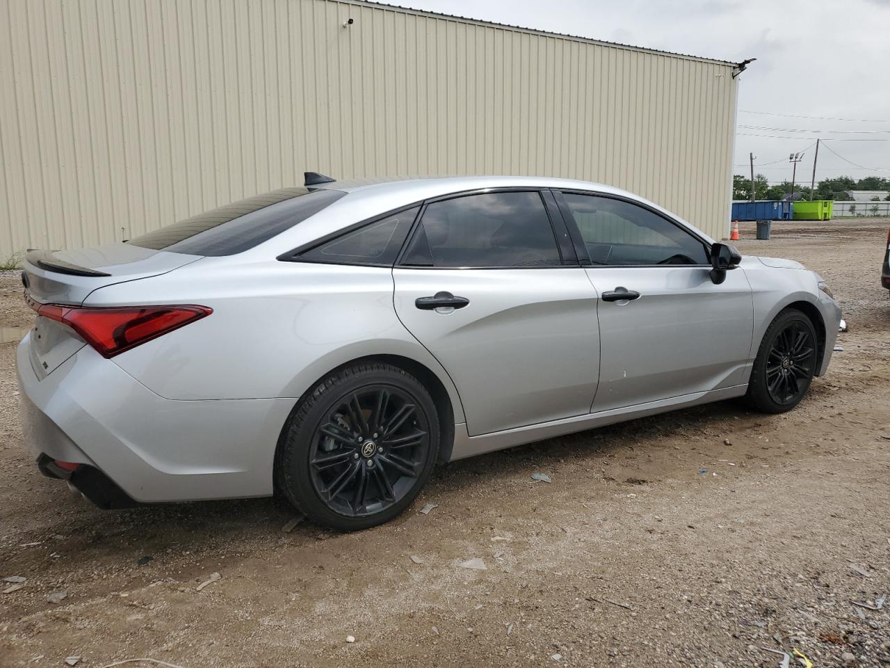 Photo 2 VIN: 4T1EZ1FB7MU057350 - TOYOTA AVALON 