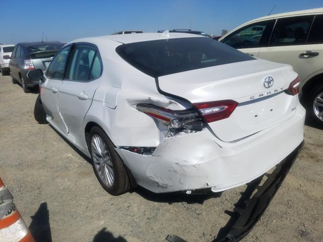 Photo 2 VIN: 4T1F11AK0LU910835 - TOYOTA CAMRY XLE 