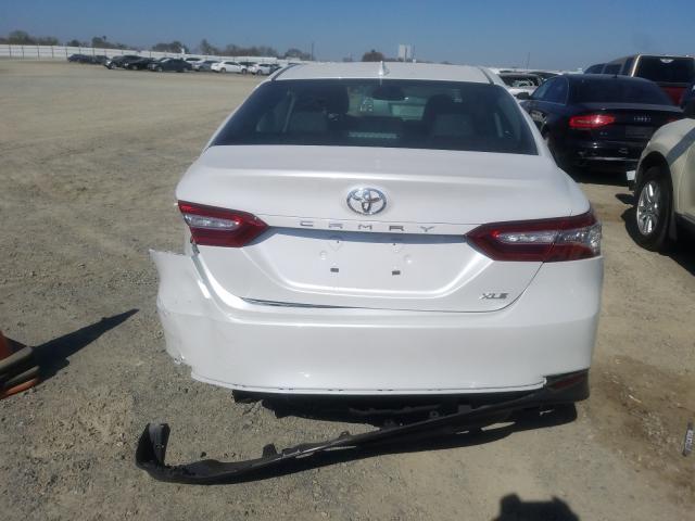 Photo 8 VIN: 4T1F11AK0LU910835 - TOYOTA CAMRY XLE 