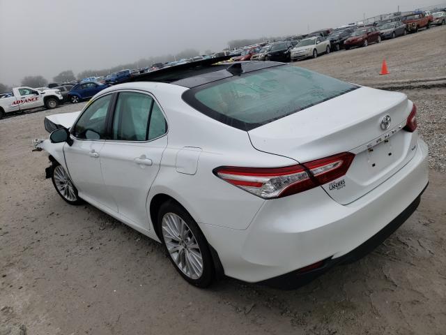 Photo 2 VIN: 4T1F11AK5LU306682 - TOYOTA CAMRY XLE 