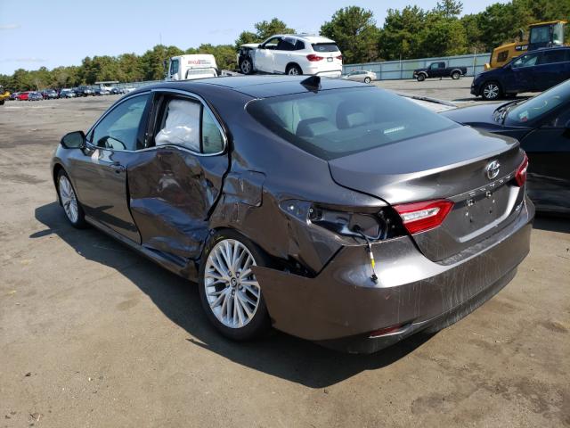 Photo 2 VIN: 4T1F11AK5LU874799 - TOYOTA CAMRY XLE 