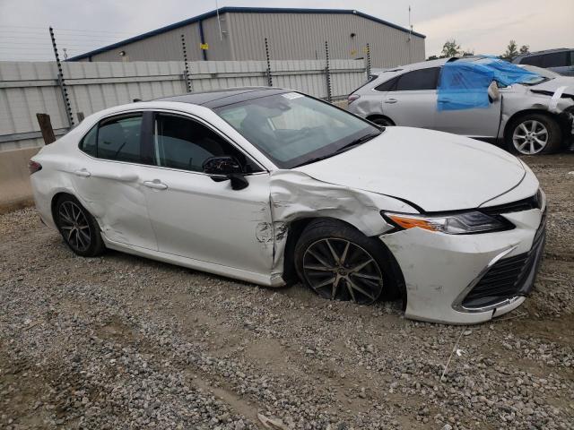 Photo 3 VIN: 4T1F11AK5NU035819 - TOYOTA CAMRY XLE 