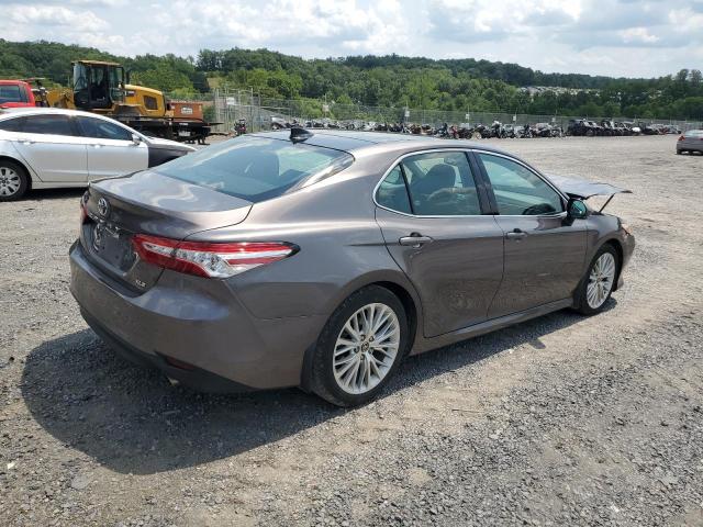 Photo 2 VIN: 4T1F11AK7LU957313 - TOYOTA CAMRY XLE 