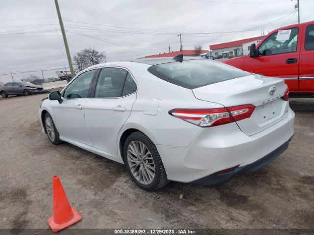 Photo 2 VIN: 4T1F11AK7LU959997 - TOYOTA CAMRY 