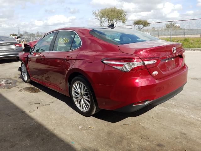 Photo 2 VIN: 4T1F11AK8LU949981 - TOYOTA CAMRY XLE 