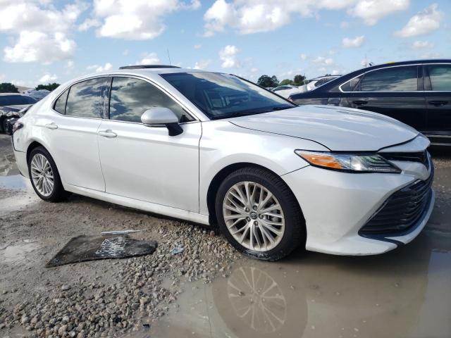 Photo 3 VIN: 4T1F11AK9LU943218 - TOYOTA CAMRY XLE 