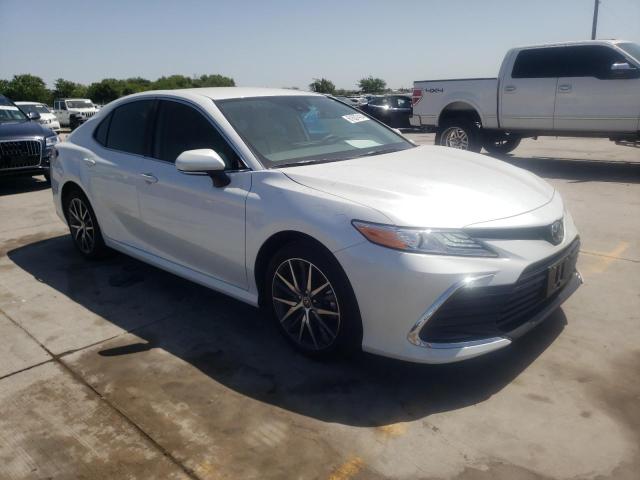 Photo 3 VIN: 4T1F11AKXRU898220 - TOYOTA CAMRY XLE 