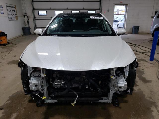 Photo 4 VIN: 4T1F11BK0RU117557 - TOYOTA CAMRY XLE 