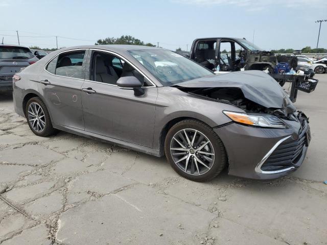 Photo 3 VIN: 4T1F11BK2NU057582 - TOYOTA CAMRY XLE 