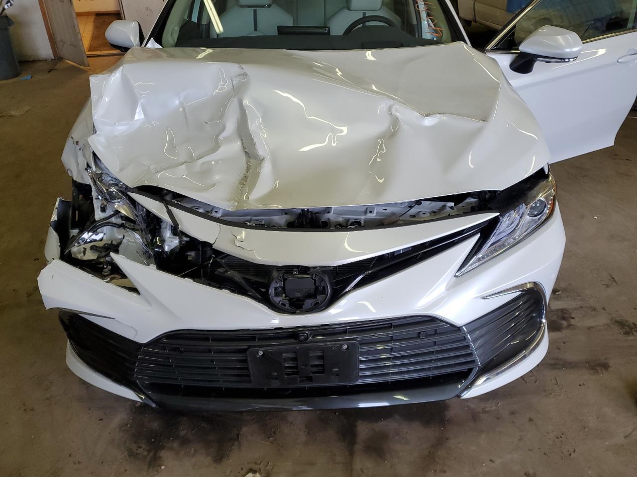 Photo 10 VIN: 4T1F11BK3PU091212 - TOYOTA CAMRY 