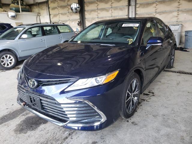 Photo 1 VIN: 4T1F11BK4NU062329 - TOYOTA CAMRY XLE 