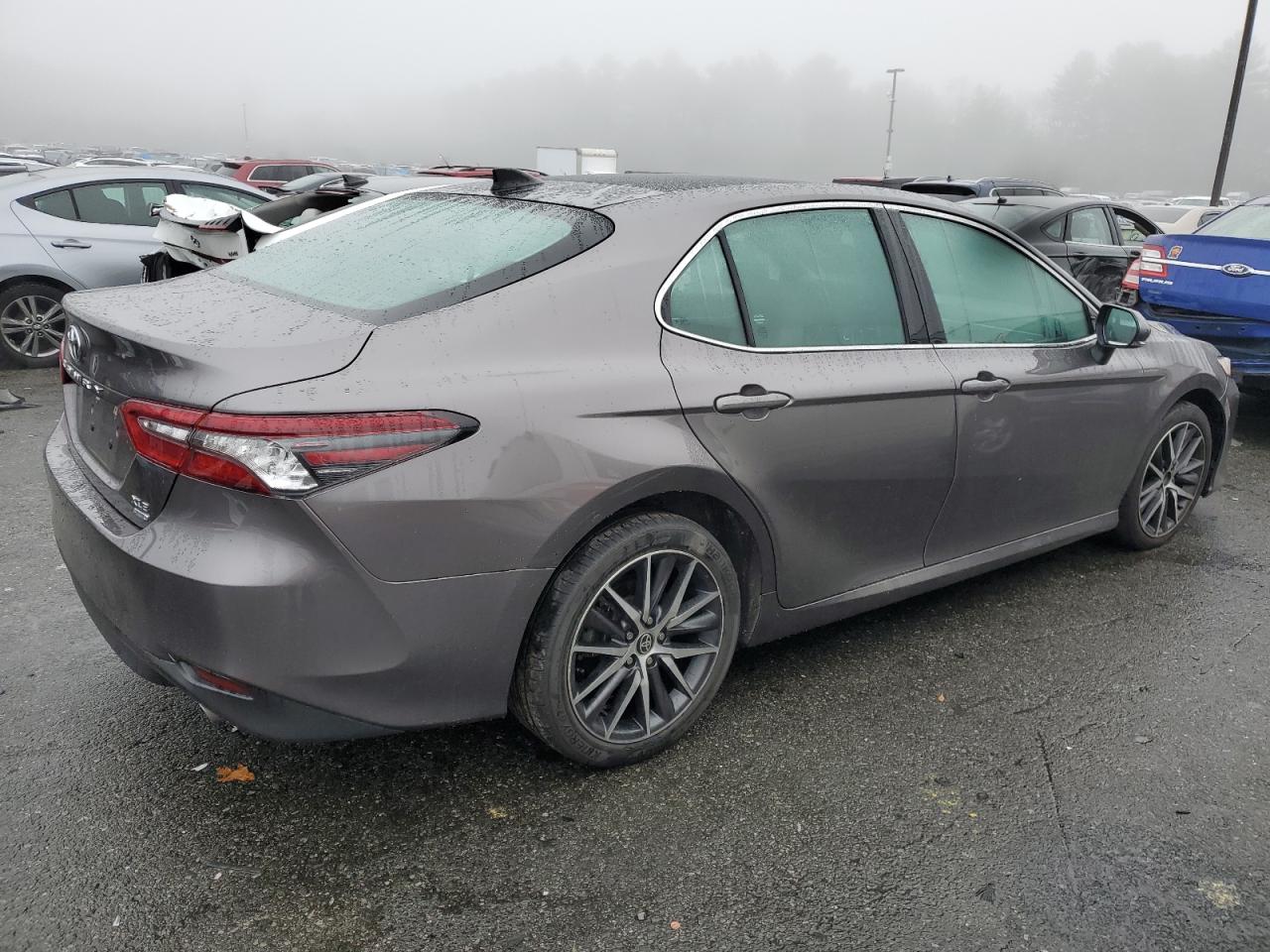 Photo 2 VIN: 4T1F11BK8MU040123 - TOYOTA CAMRY 