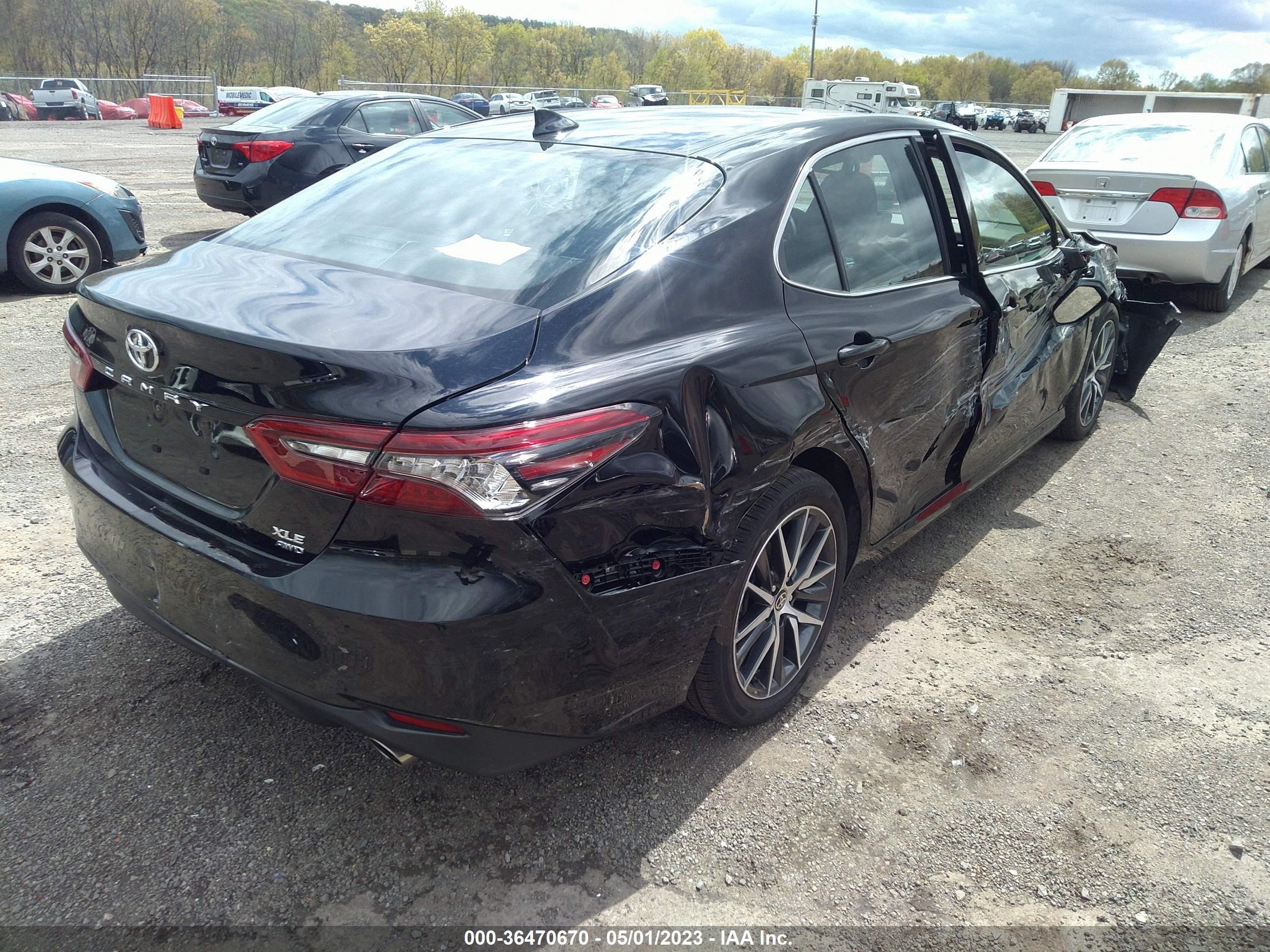 Photo 3 VIN: 4T1F11BKXNU049200 - TOYOTA CAMRY 