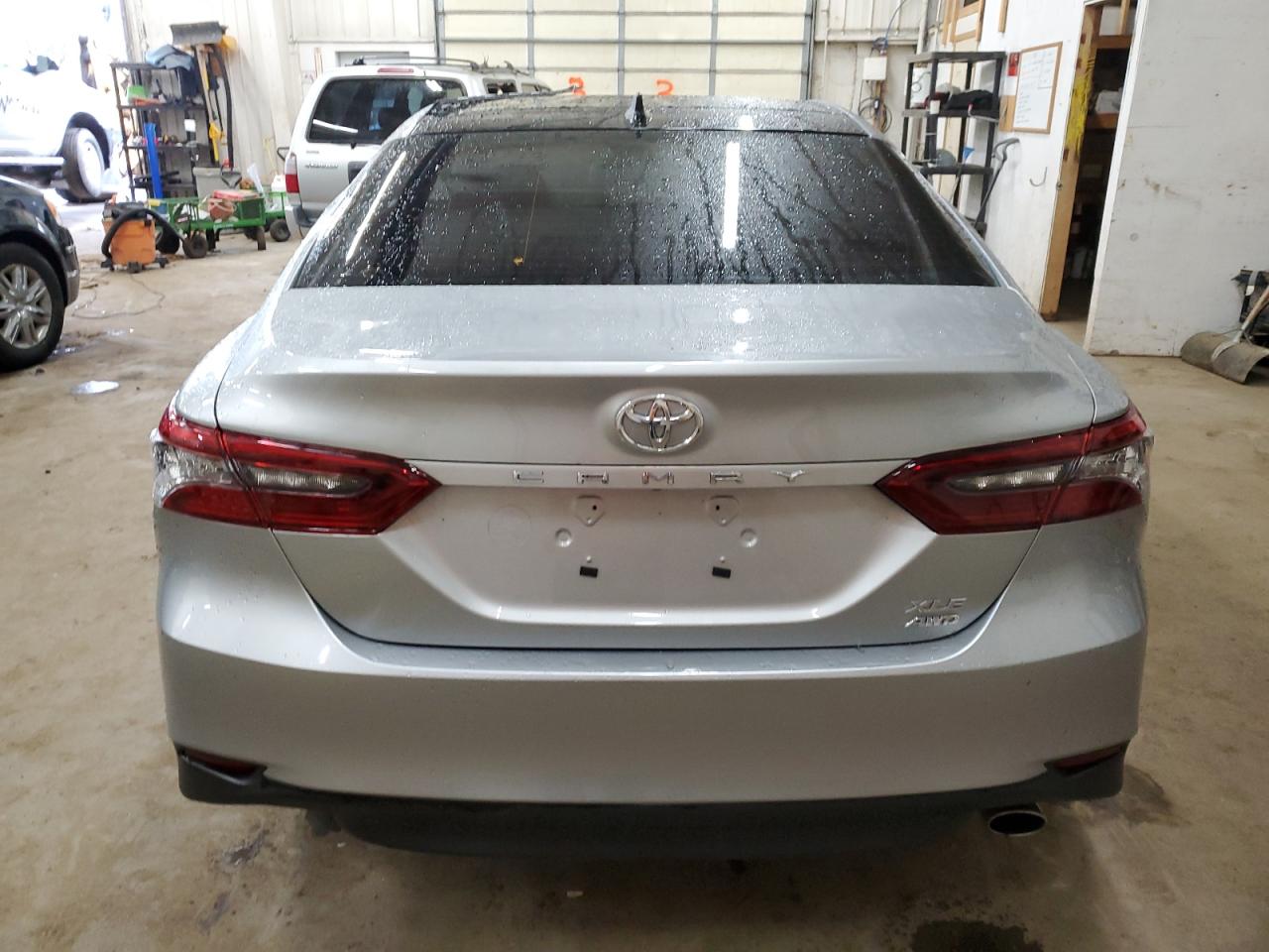 Photo 5 VIN: 4T1F11BKXRU113368 - TOYOTA CAMRY 