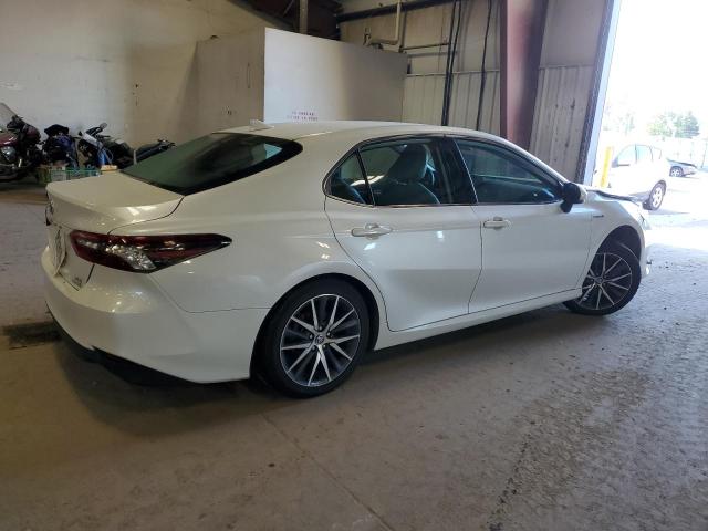 Photo 2 VIN: 4T1F31AK0MU557976 - TOYOTA CAMRY XLE 