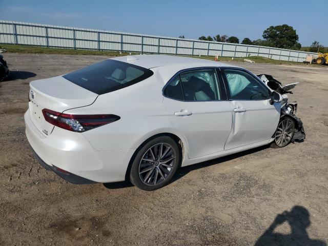 Photo 2 VIN: 4T1F31AK0RU060417 - TOYOTA CAMRY XLE 