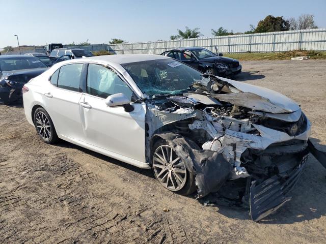 Photo 3 VIN: 4T1F31AK0RU060417 - TOYOTA CAMRY XLE 