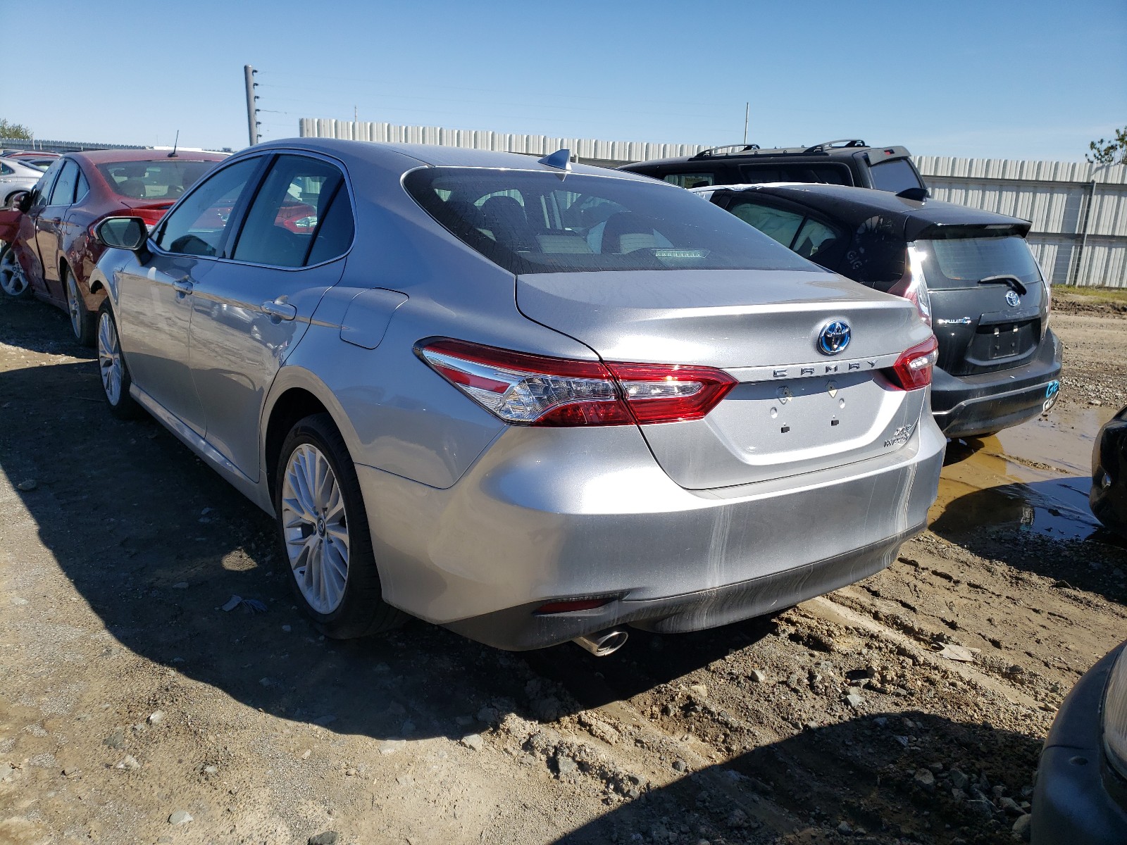 Photo 2 VIN: 4T1F31AK1LU531109 - TOYOTA CAMRY XLE 