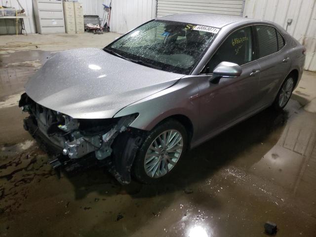 Photo 1 VIN: 4T1F31AK3LU009193 - TOYOTA CAMRY XLE 