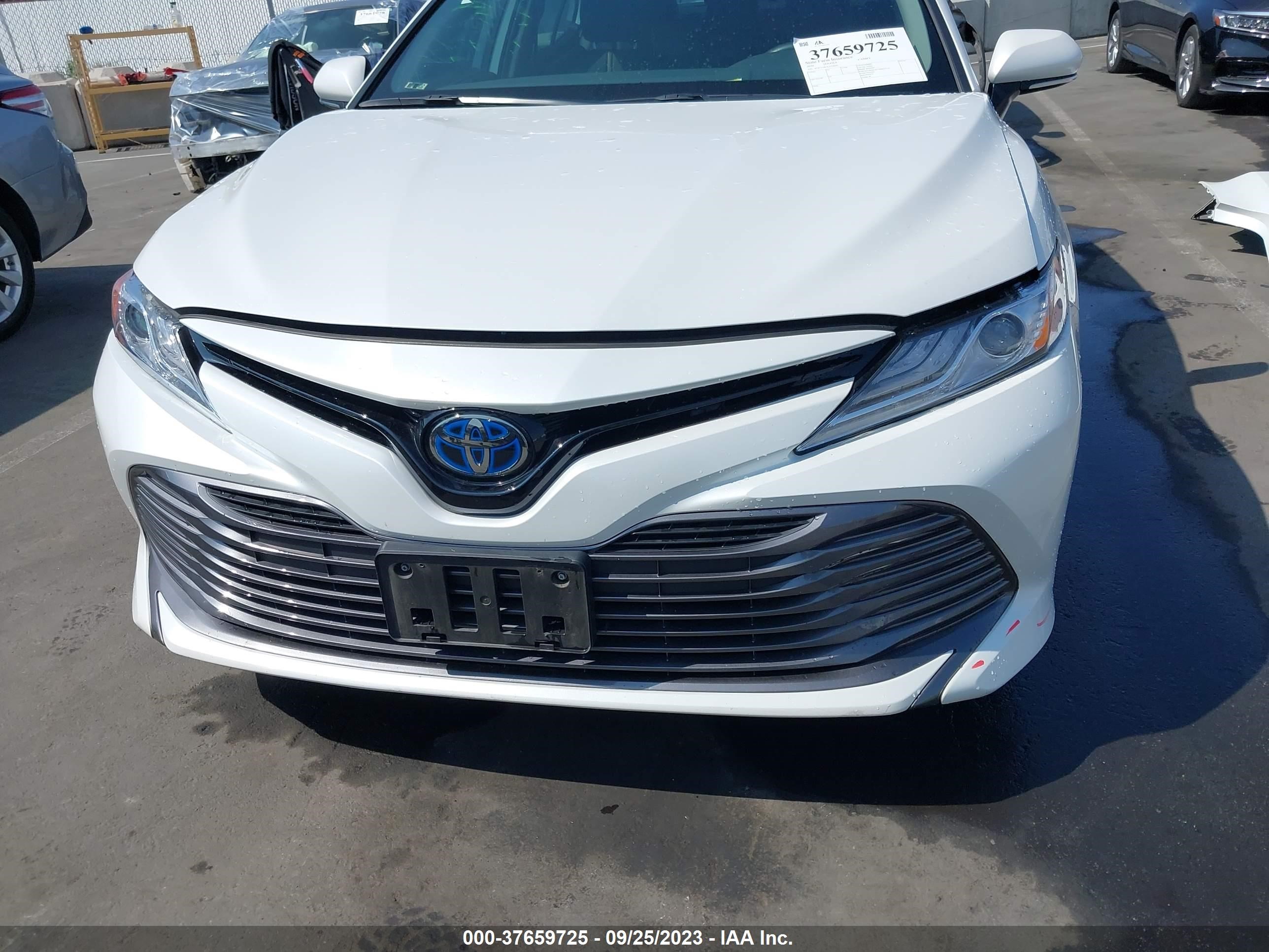 Photo 12 VIN: 4T1F31AK3LU518202 - TOYOTA CAMRY 