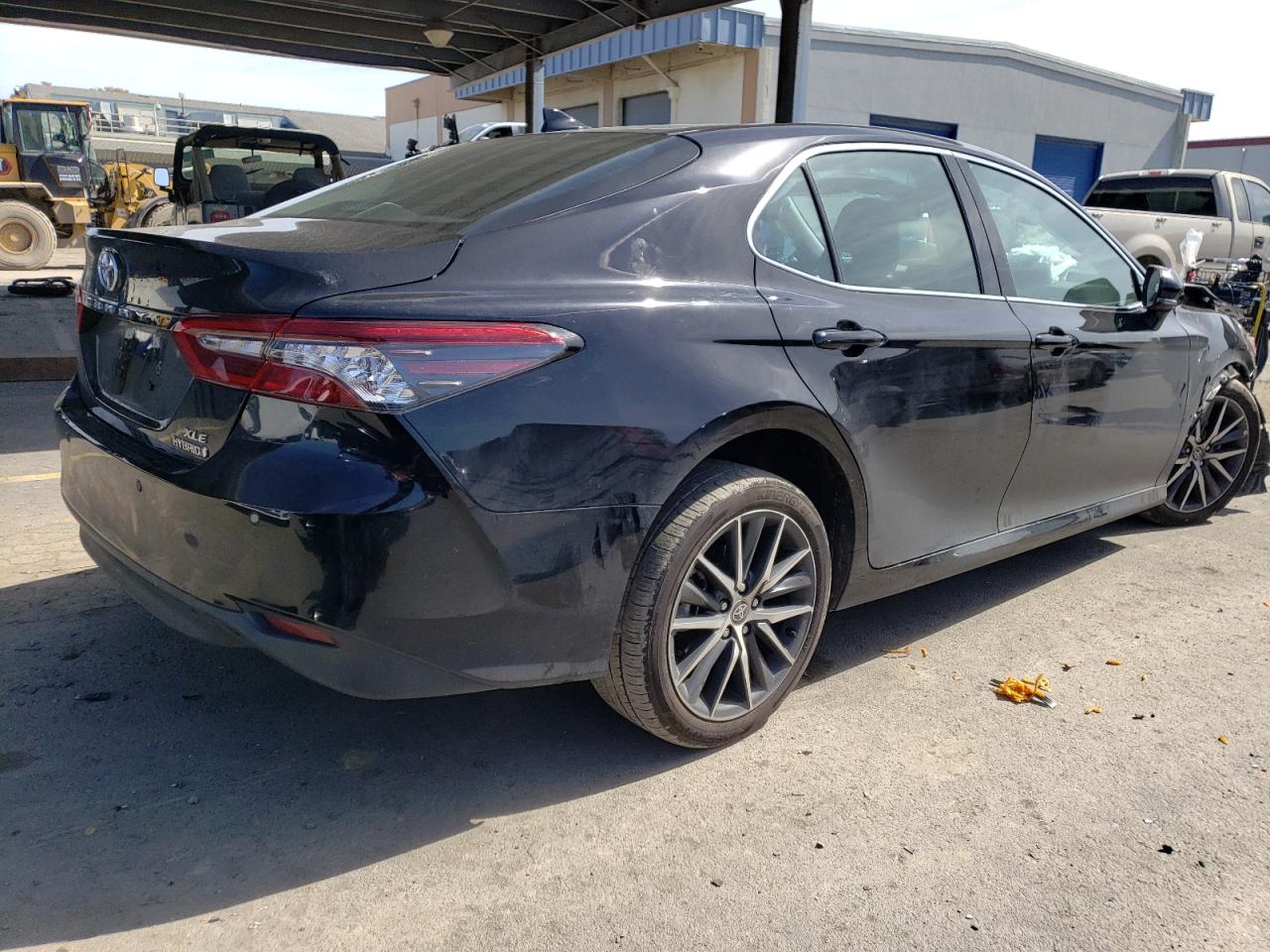 Photo 2 VIN: 4T1F31AK5PU620610 - TOYOTA CAMRY 