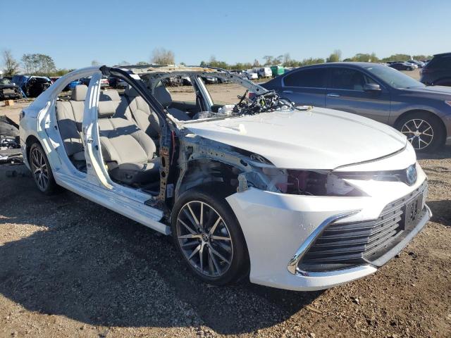 Photo 3 VIN: 4T1F31AK9RU623416 - TOYOTA CAMRY XLE 