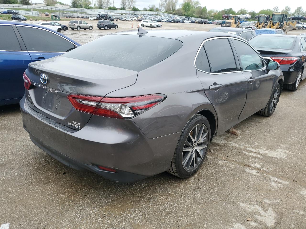 Photo 2 VIN: 4T1F31AKXNU591134 - TOYOTA CAMRY 