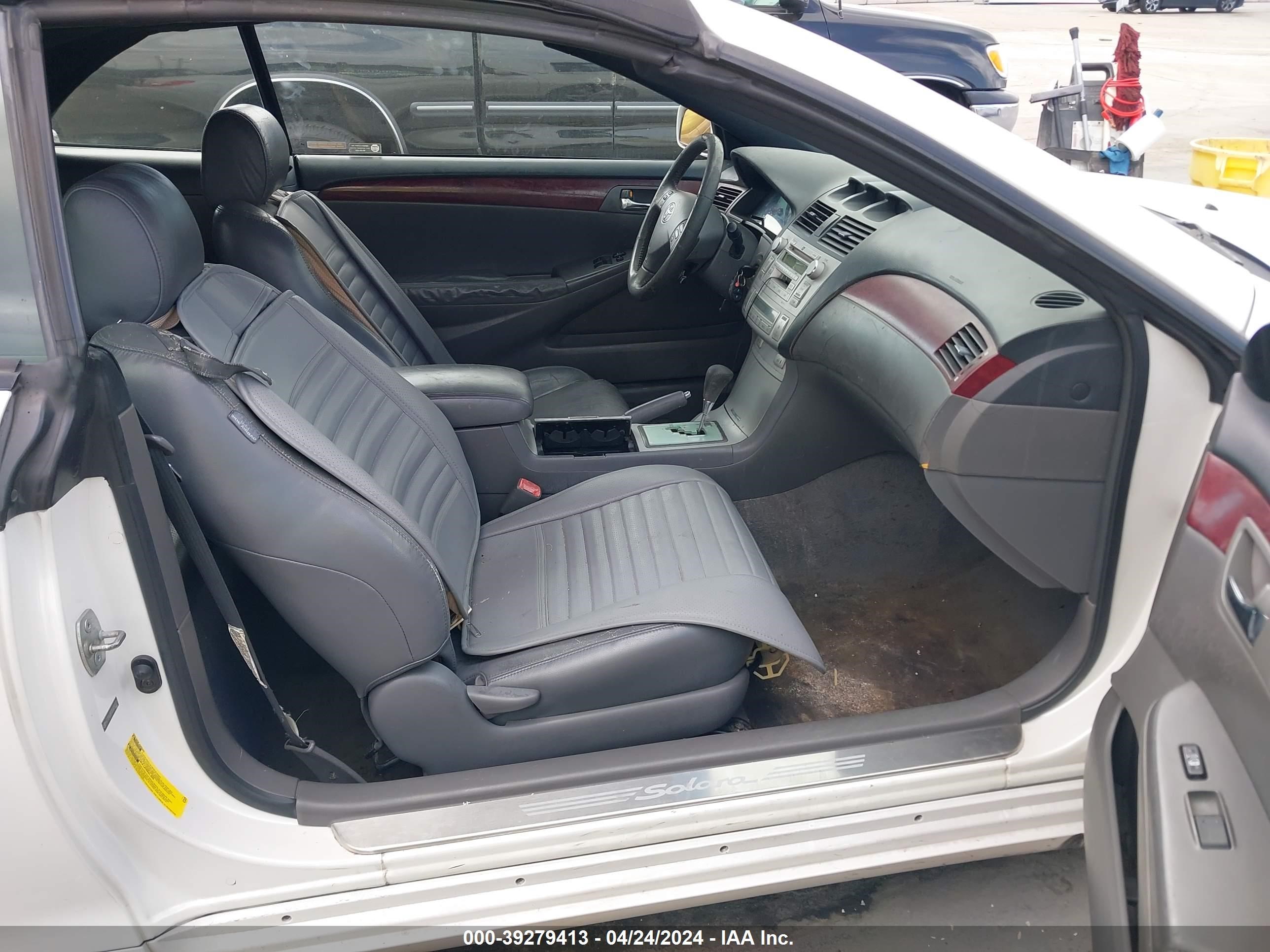 Photo 4 VIN: 4T1FA38P05U050371 - TOYOTA CAMRY SOLARA 