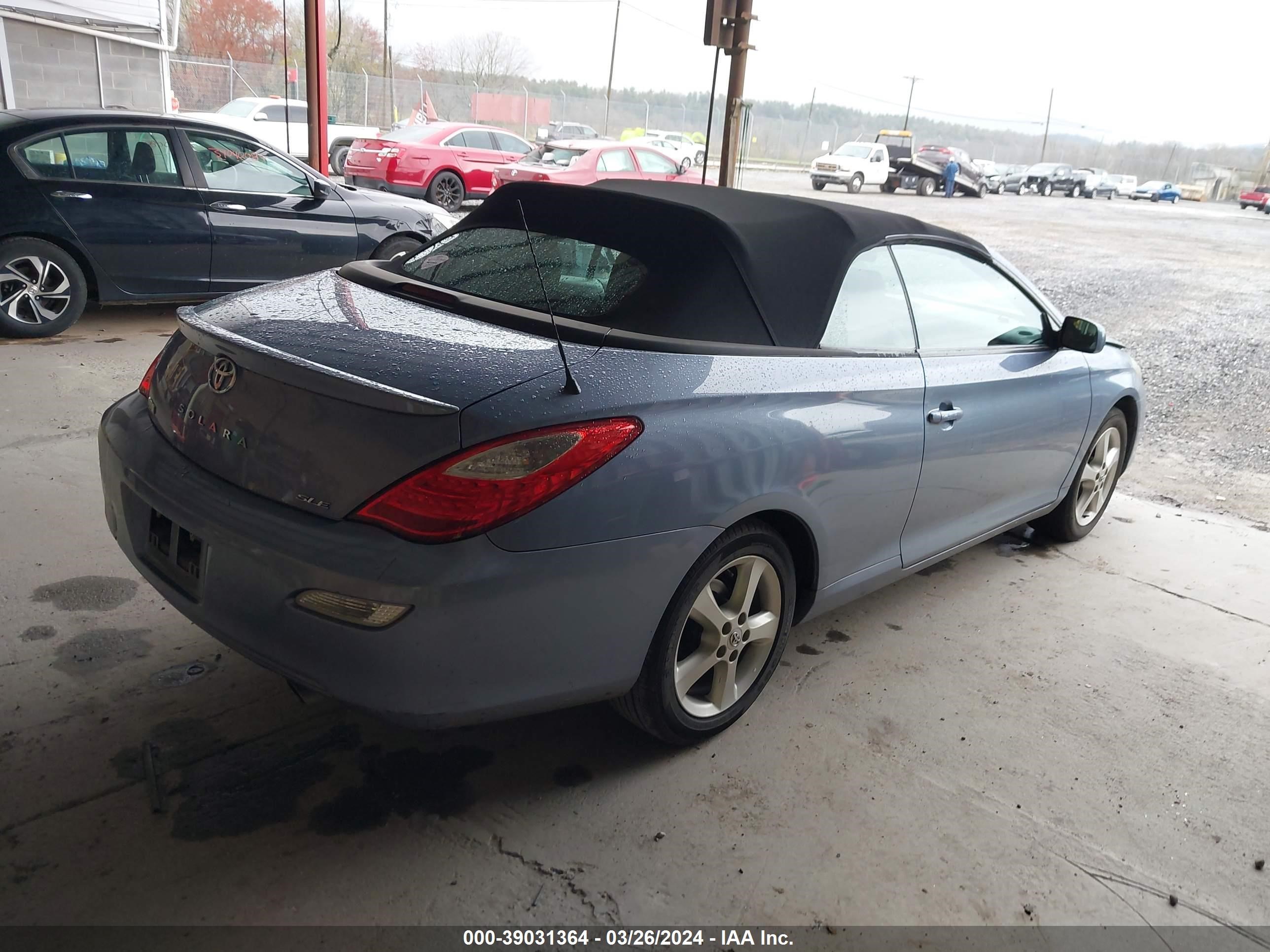 Photo 3 VIN: 4T1FA38P18U140889 - TOYOTA CAMRY SOLARA 