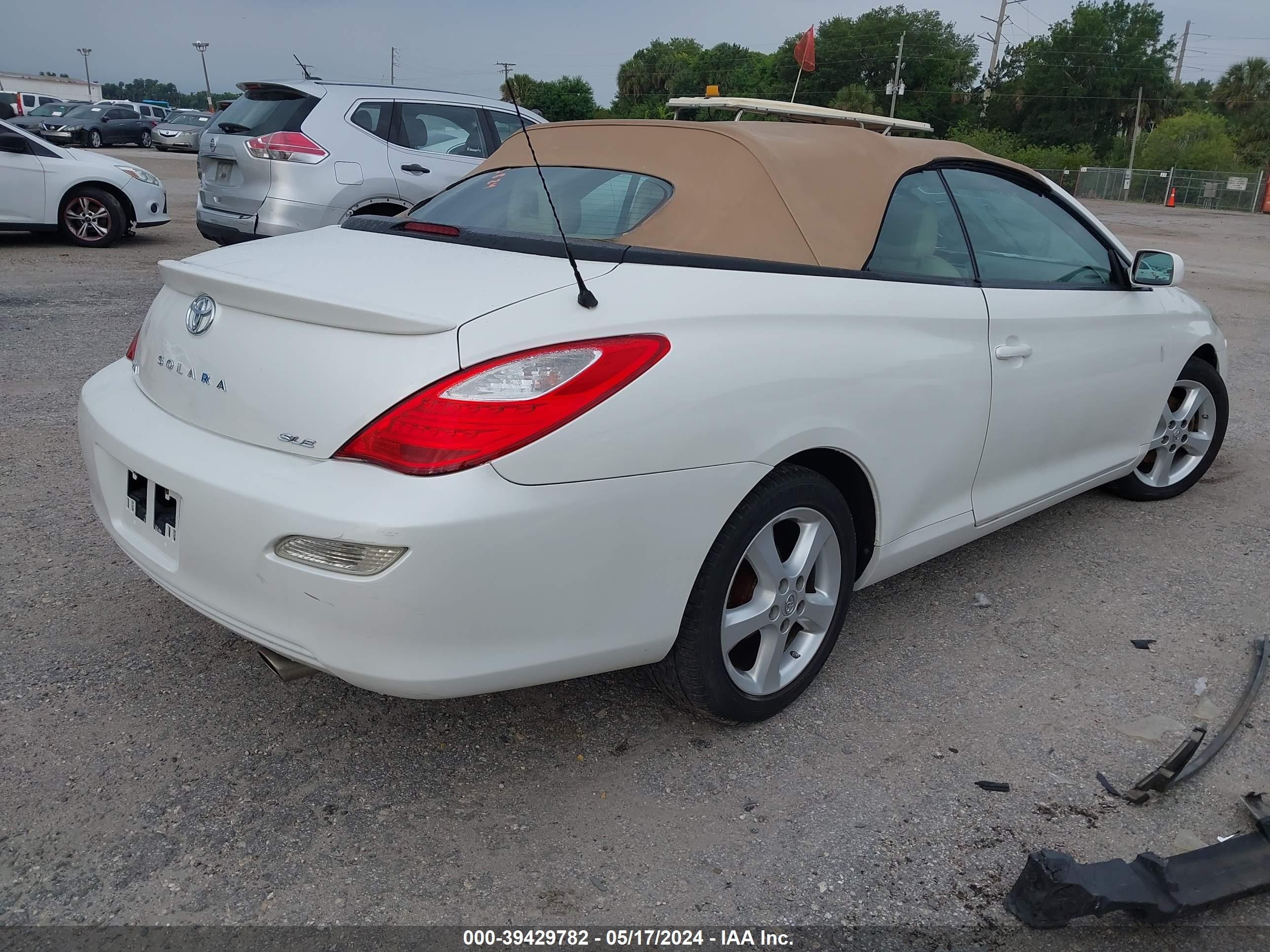 Photo 3 VIN: 4T1FA38P18U146336 - TOYOTA CAMRY SOLARA 