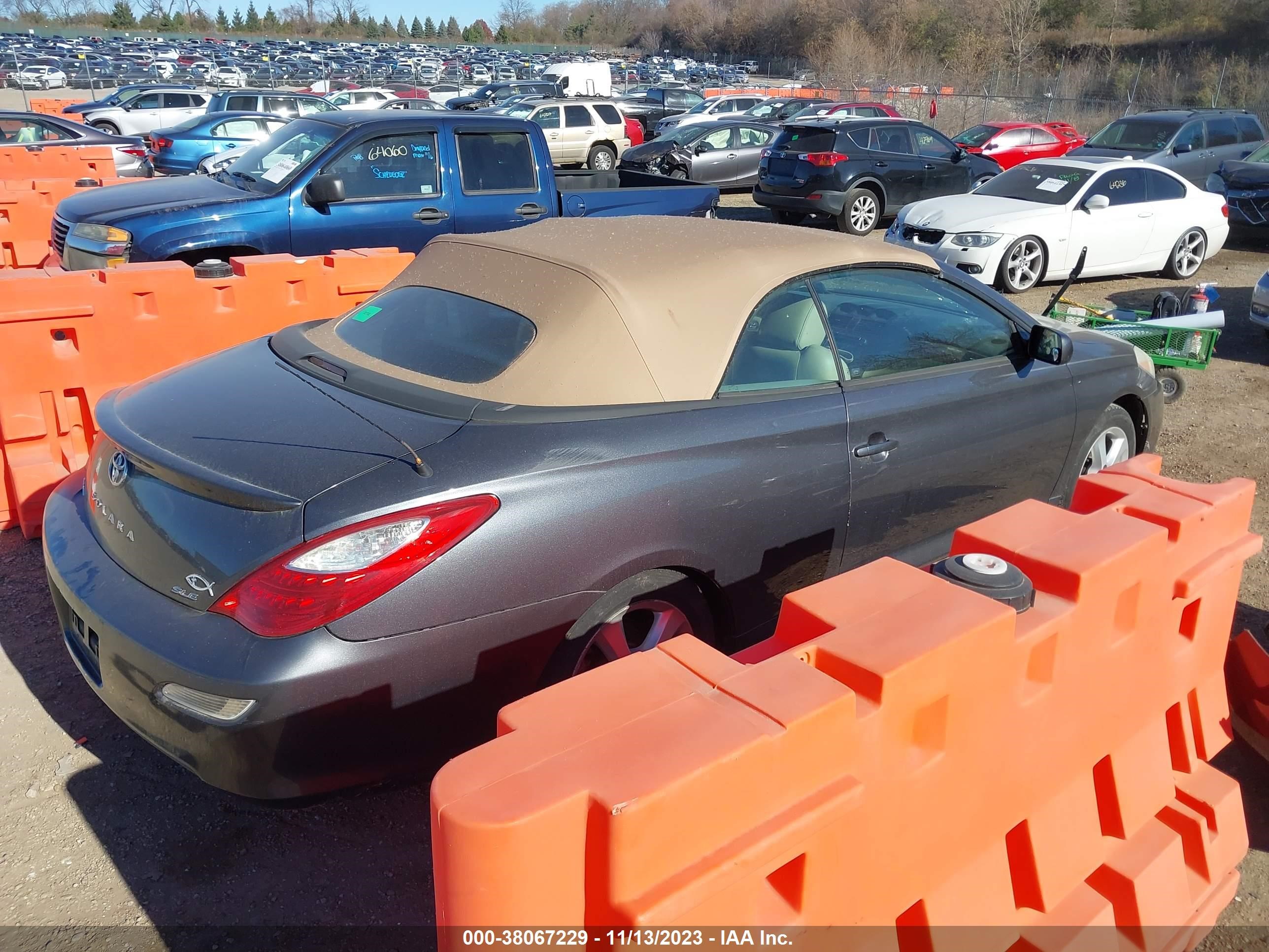 Photo 3 VIN: 4T1FA38P27U121153 - TOYOTA CAMRY SOLARA 