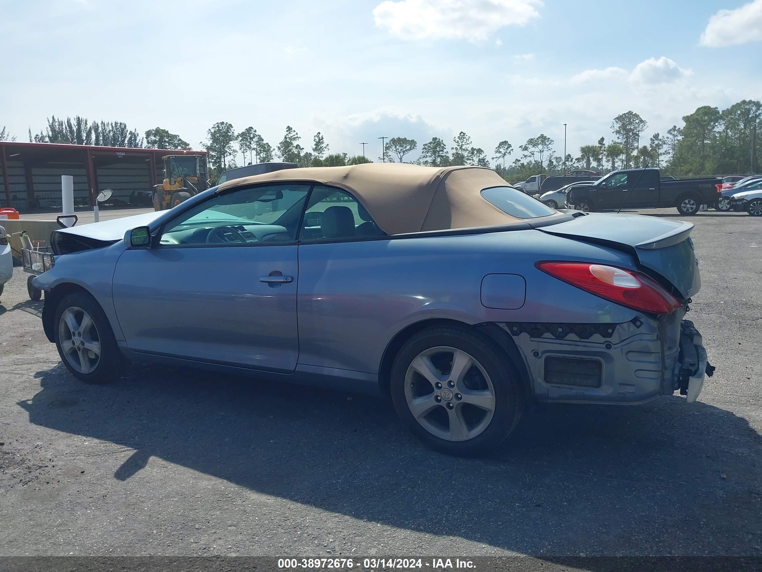 Photo 13 VIN: 4T1FA38P65U055445 - TOYOTA CAMRY SOLARA 