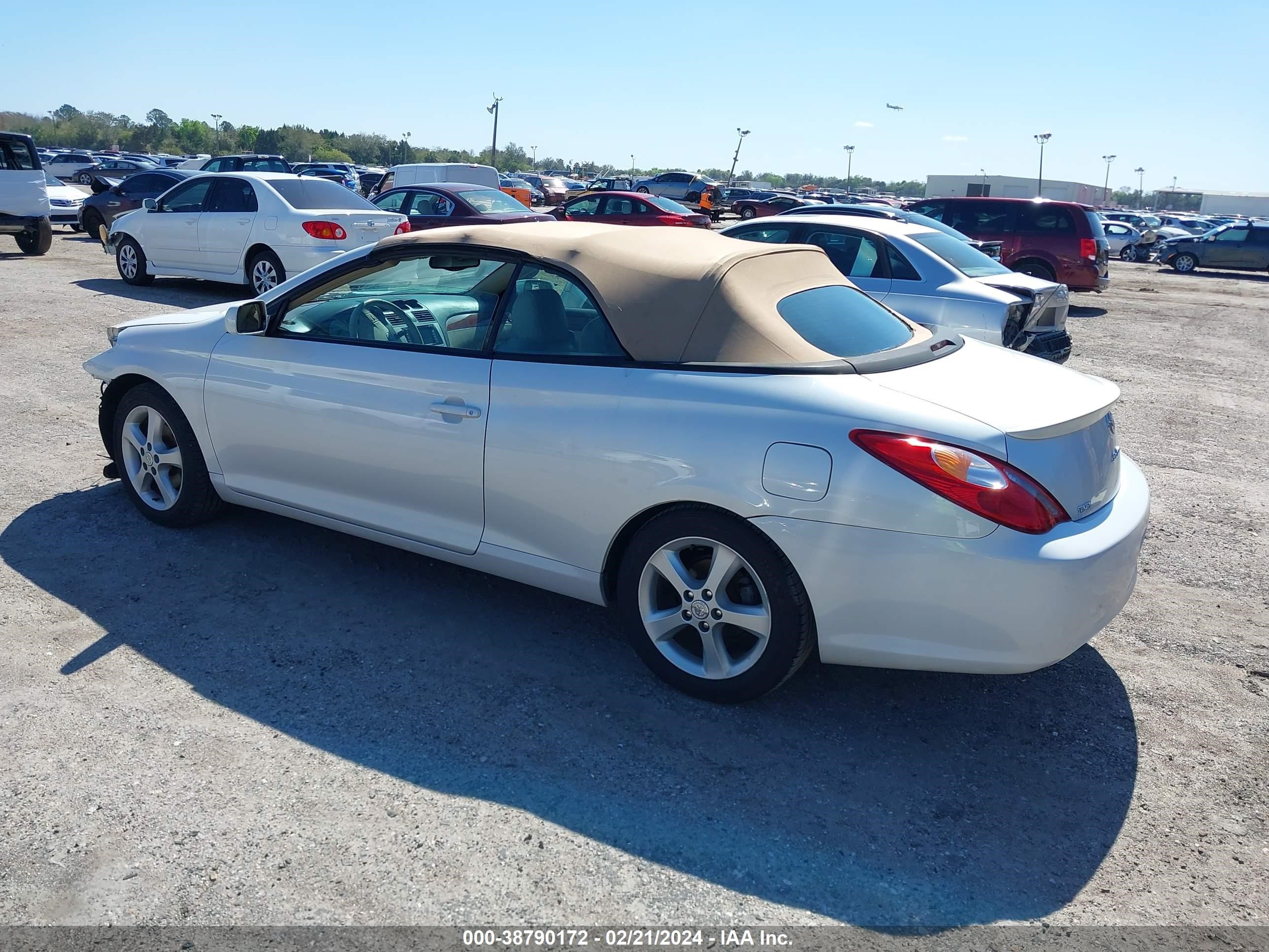 Photo 2 VIN: 4T1FA38P66U066608 - TOYOTA CAMRY SOLARA 