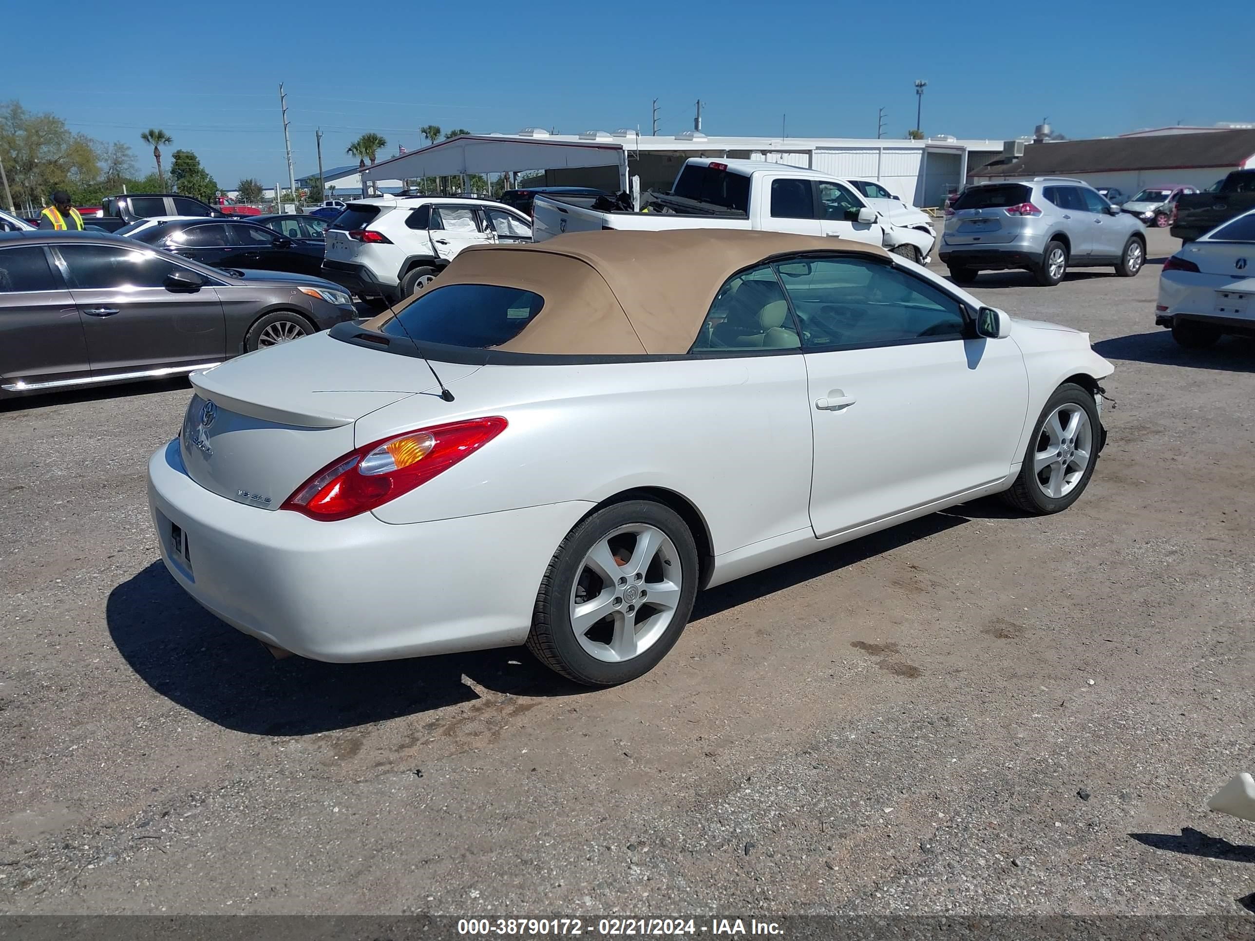 Photo 3 VIN: 4T1FA38P66U066608 - TOYOTA CAMRY SOLARA 