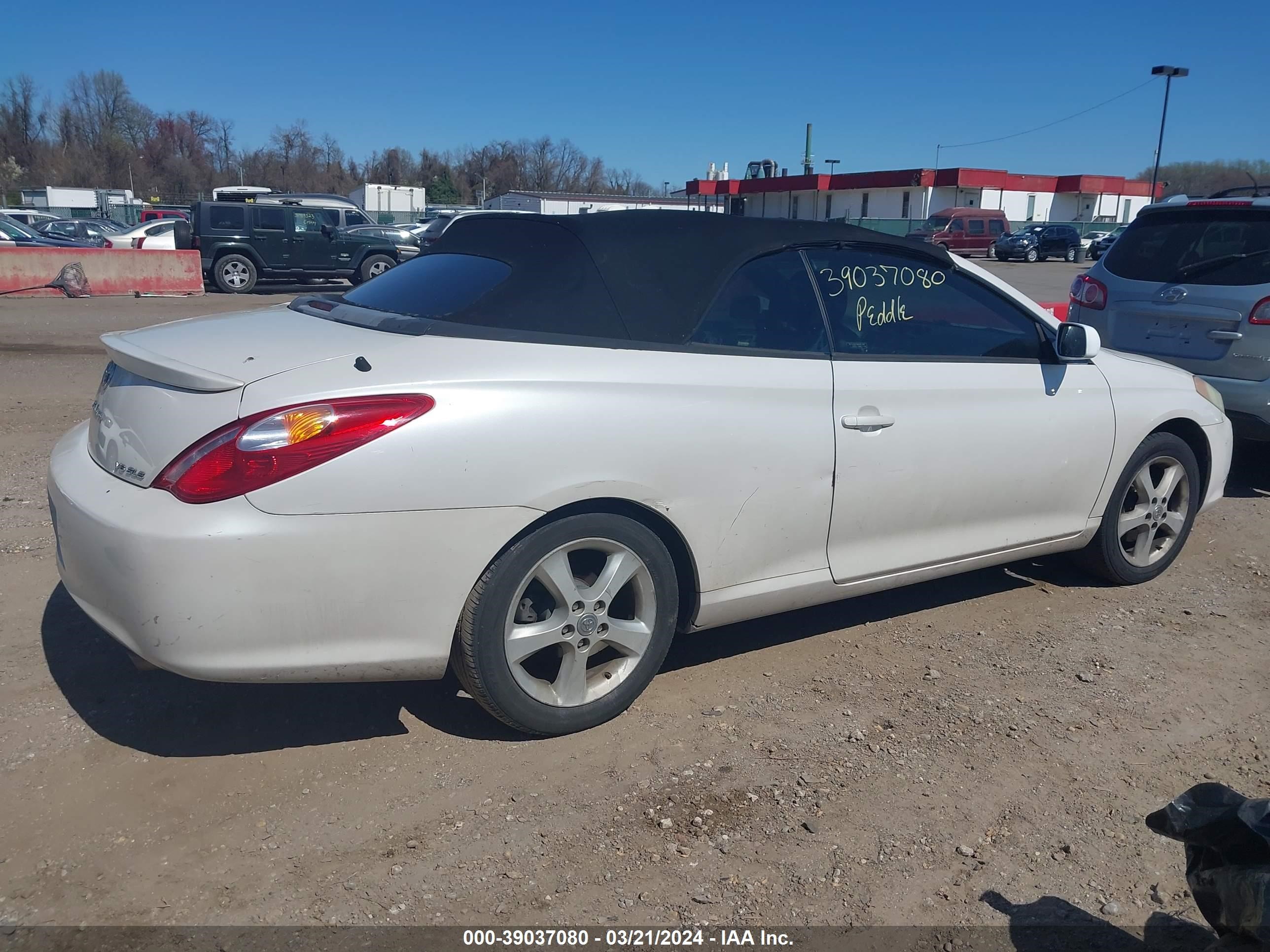 Photo 3 VIN: 4T1FA38P74U032108 - TOYOTA CAMRY SOLARA 