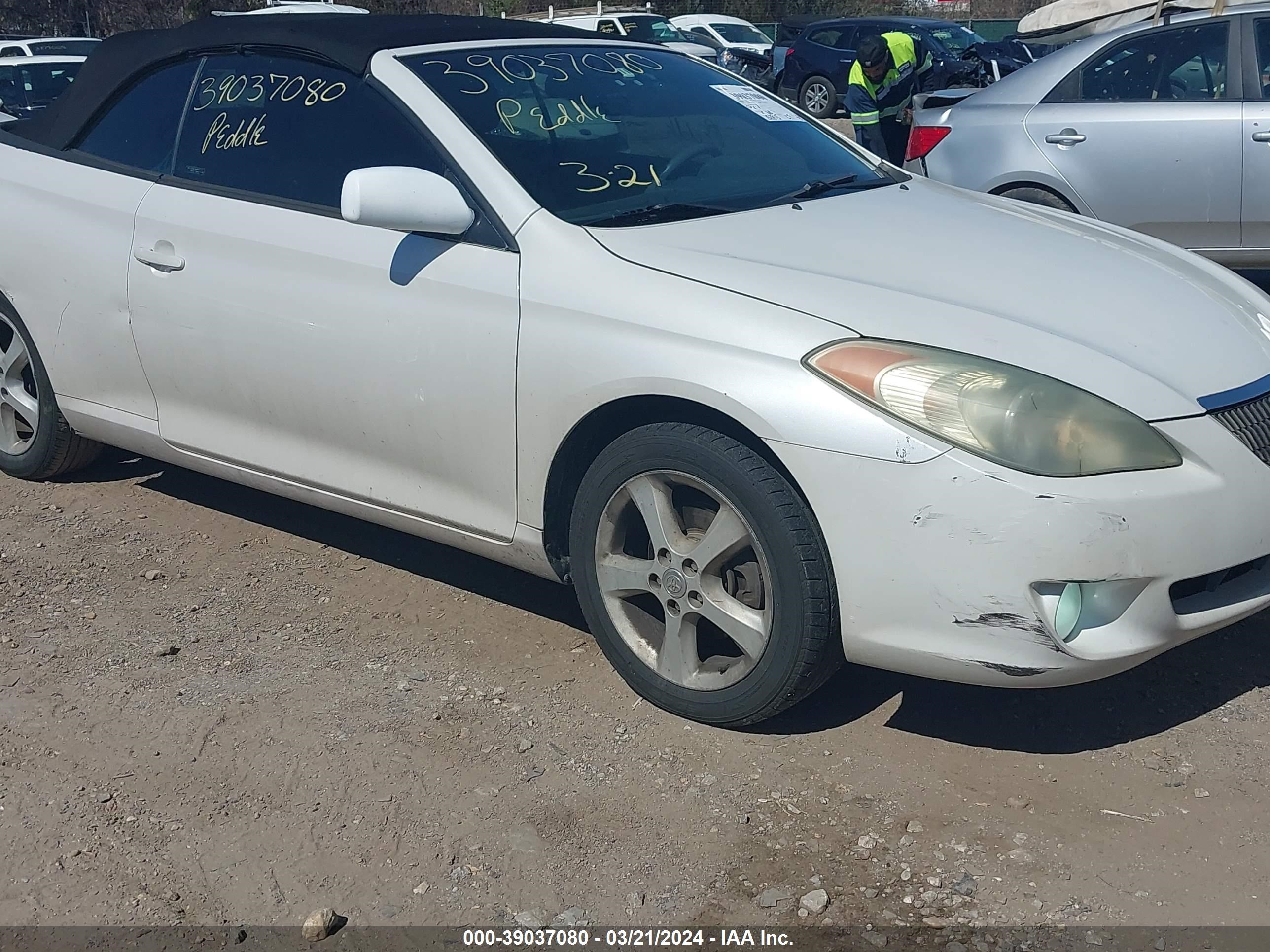 Photo 5 VIN: 4T1FA38P74U032108 - TOYOTA CAMRY SOLARA 