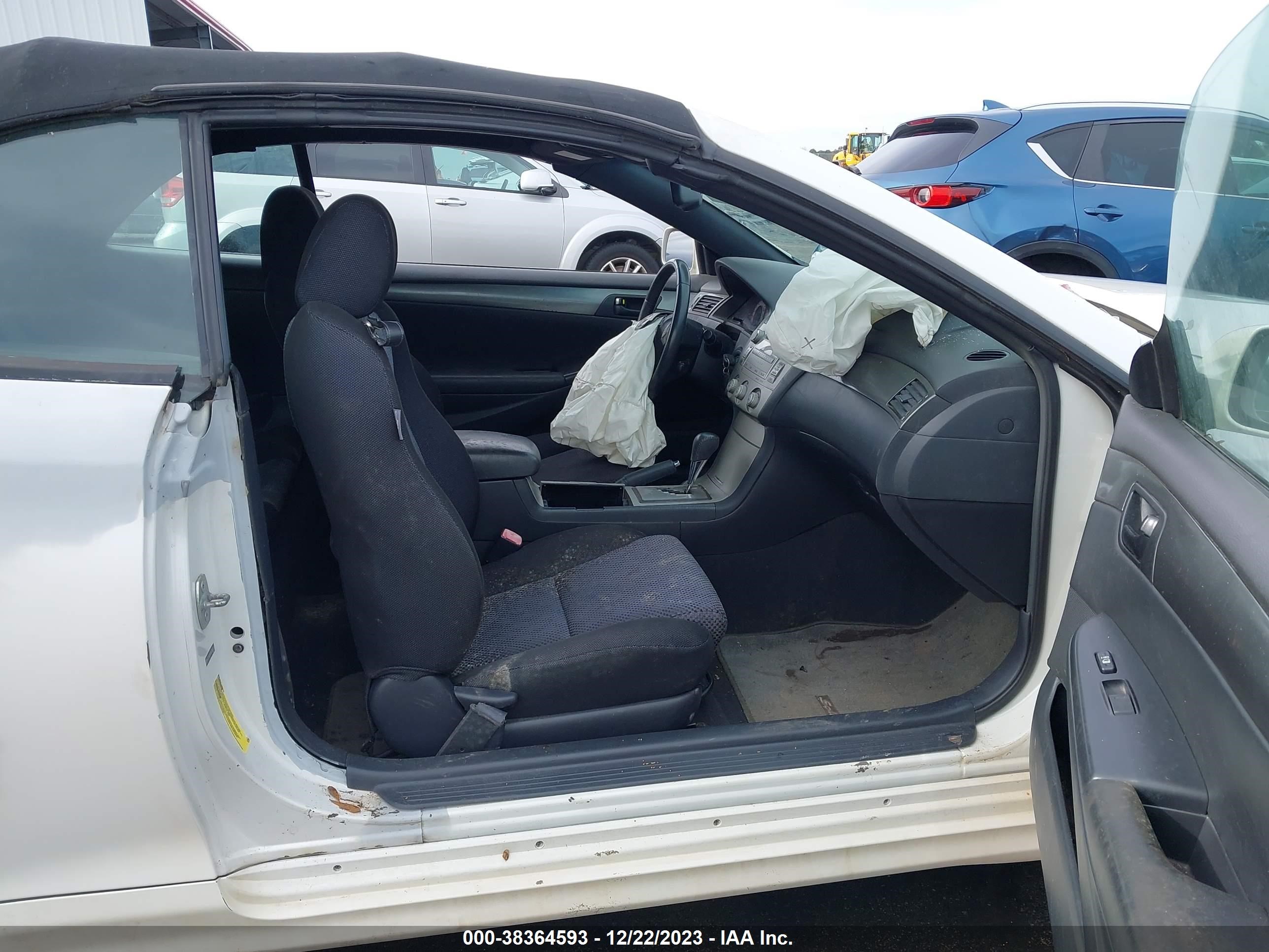 Photo 4 VIN: 4T1FA38P78U153047 - TOYOTA CAMRY SOLARA 