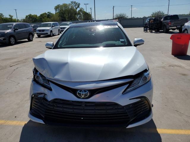 Photo 4 VIN: 4T1FZ1AKXMU053689 - TOYOTA CAMRY XLE 