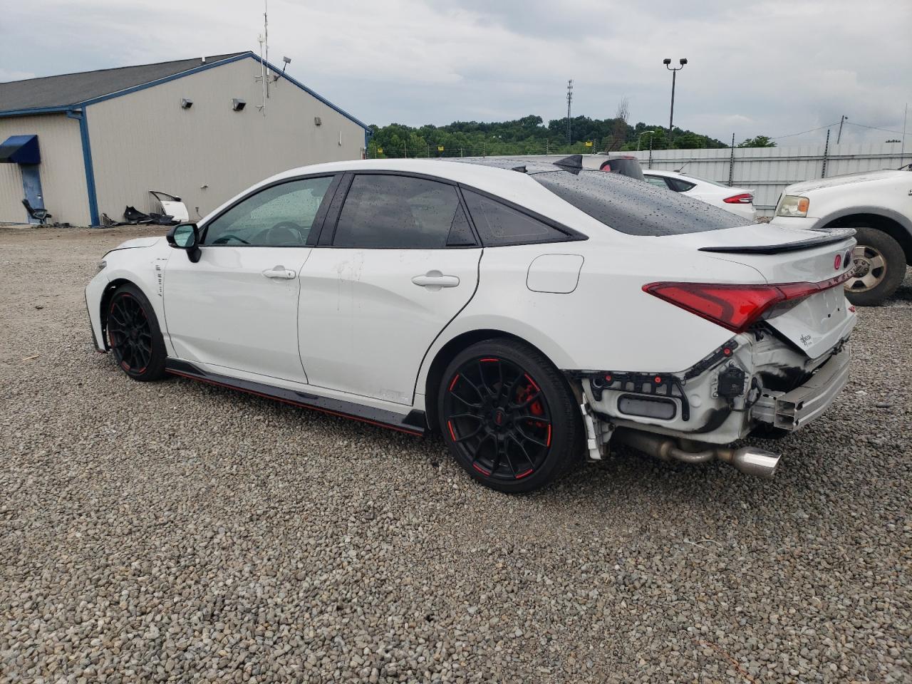 Photo 1 VIN: 4T1FZ1FB7MU063427 - TOYOTA AVALON 