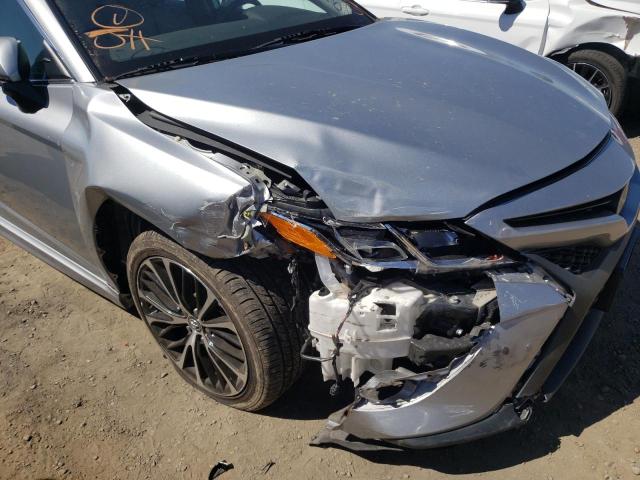 Photo 8 VIN: 4T1G11AK0LU345913 - TOYOTA CAMRY SE 