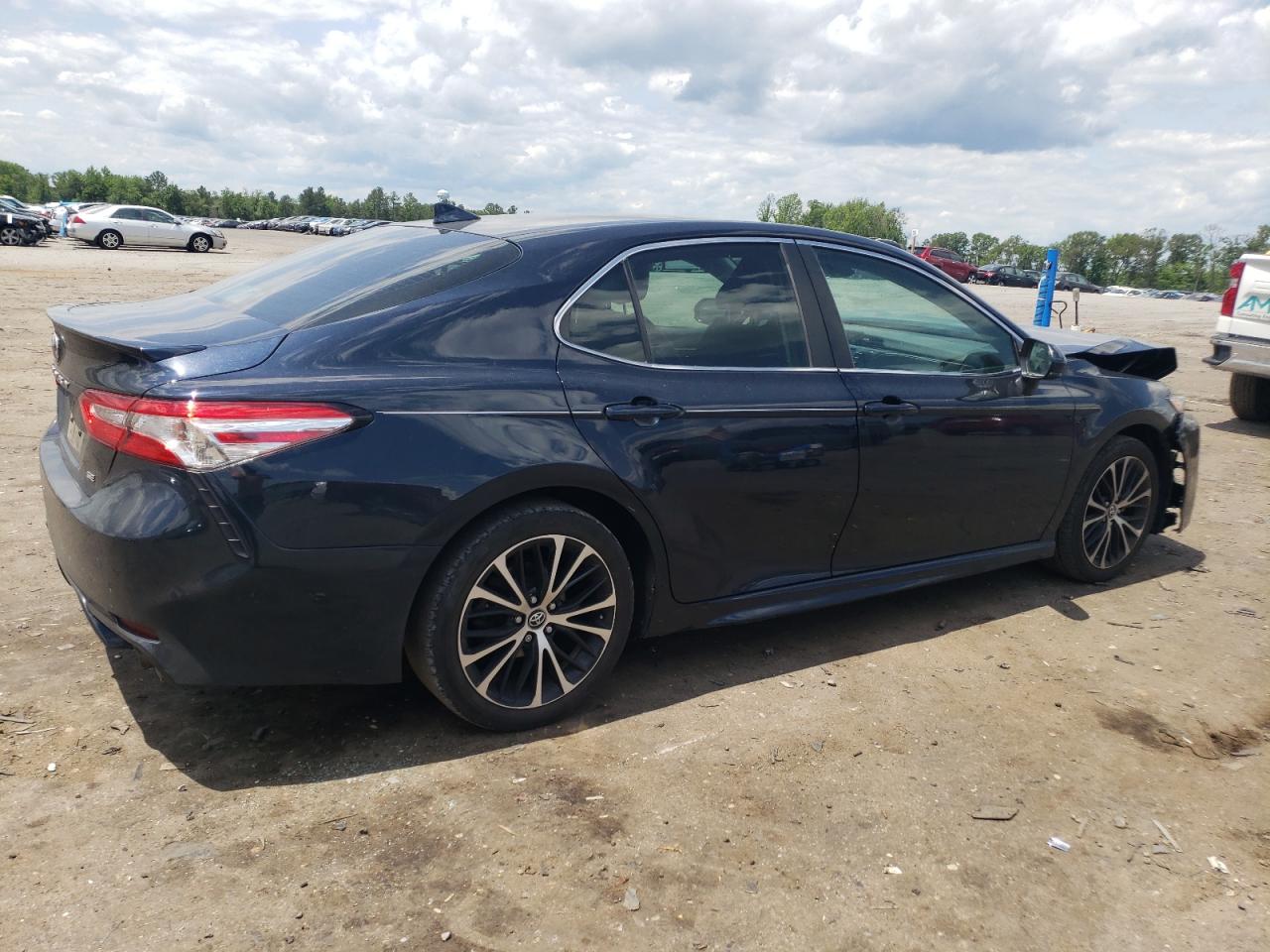 Photo 2 VIN: 4T1G11AK0LU902190 - TOYOTA CAMRY 