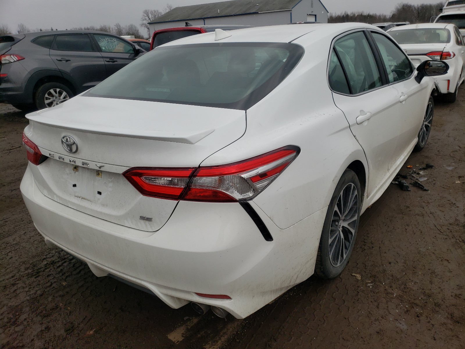 Photo 3 VIN: 4T1G11AK0LU927431 - TOYOTA CAMRY SE 